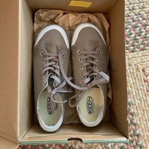 Keen Elsa III Canvas Sneaker - 7.5